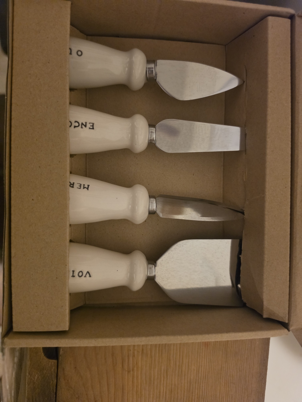 White Handle Cheese Knife Set
